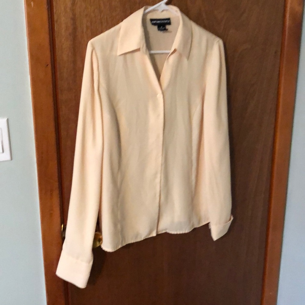 Women’s blouse